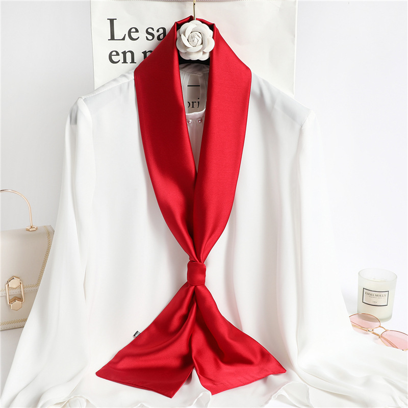 Women'S Red Accessories - Czerwona Jednolita Długa Jedwabna Apaszka Damska