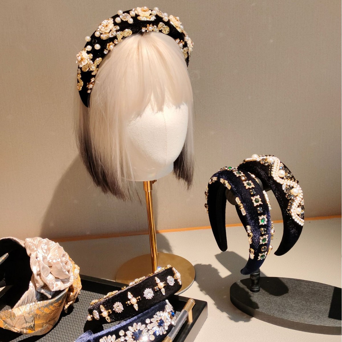 Jesienno-zimowa wyprzedaż: Ret – Women Accessories Sale recenzja i cena