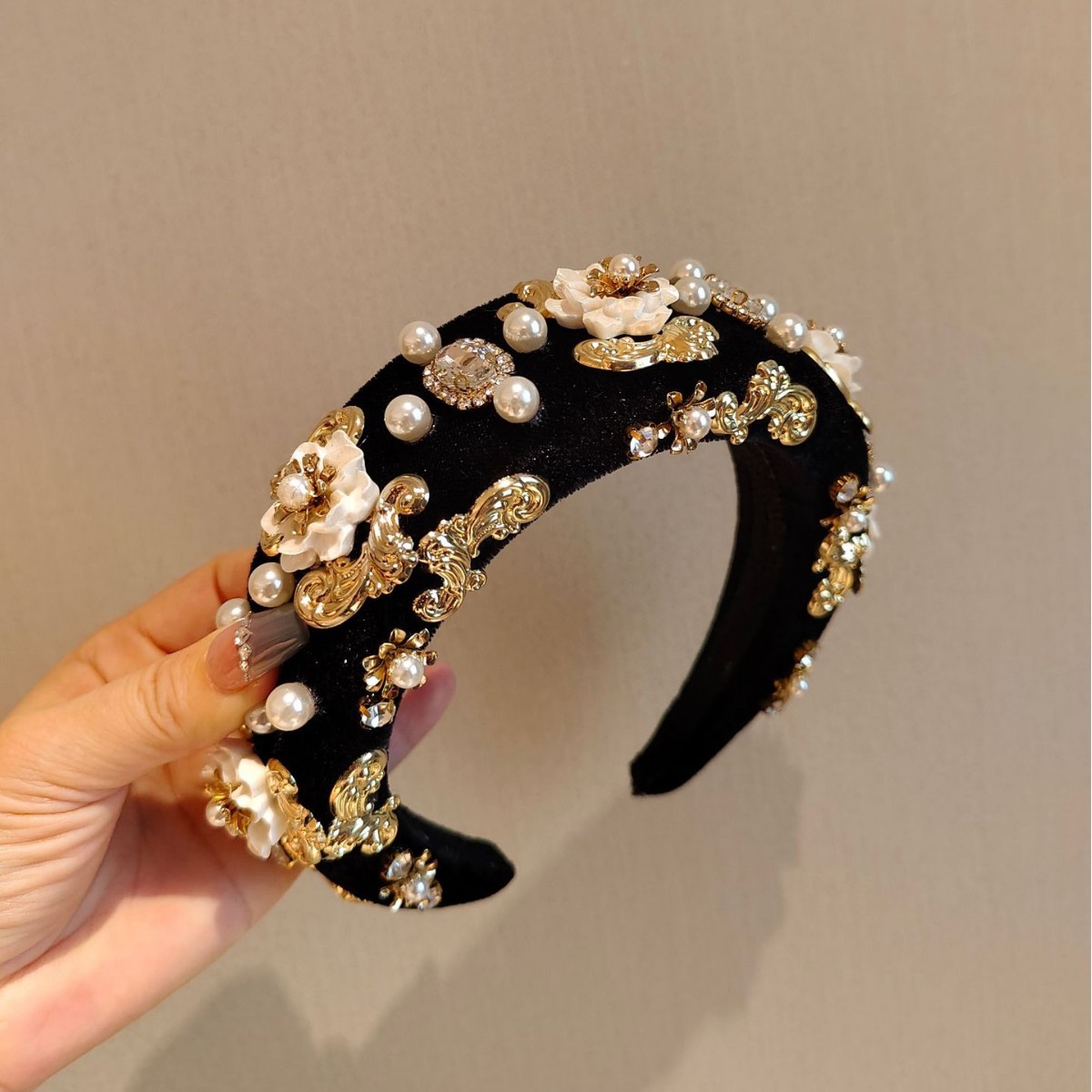Jesienno-zimowa wyprzedaż: Ret – Women Accessories Sale recenzja i cena