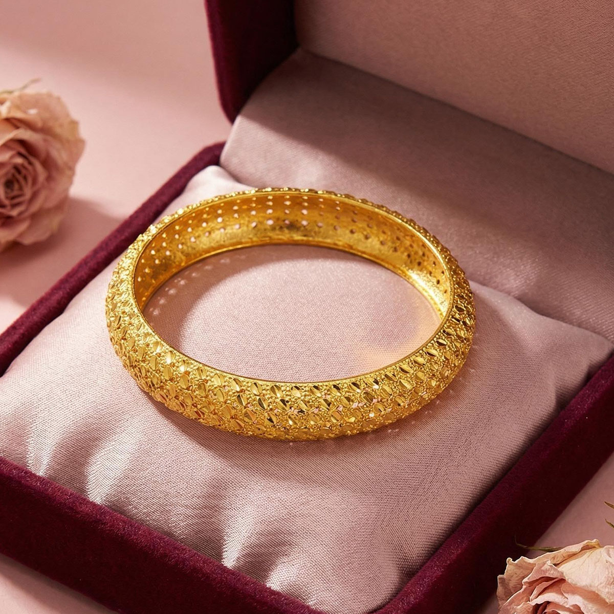 Luksusowe bransoletki w kolorz – Women Accessories Dubai recenzja i cena